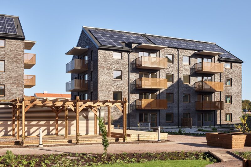 Arkitekturfotografering av det nybyggda bostadsprojektet Ranalyckan, ett kvarter i stadsdelen Ranagård i Halmstad.