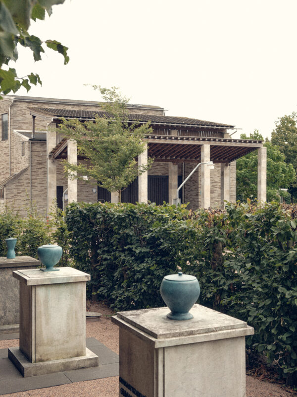 Kapellbyggnader, S:t Knut och S:ta Gertrud, Östra kyrkogården Malmö. Arkitekt Sigurd Lewerentz.