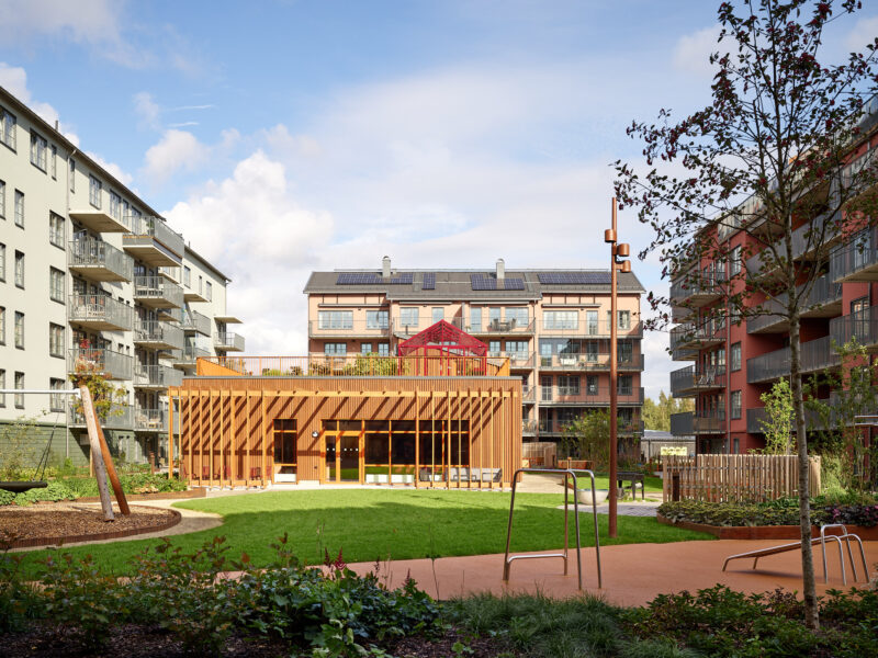 Arkitekturfoto över gård, verkstan umeå